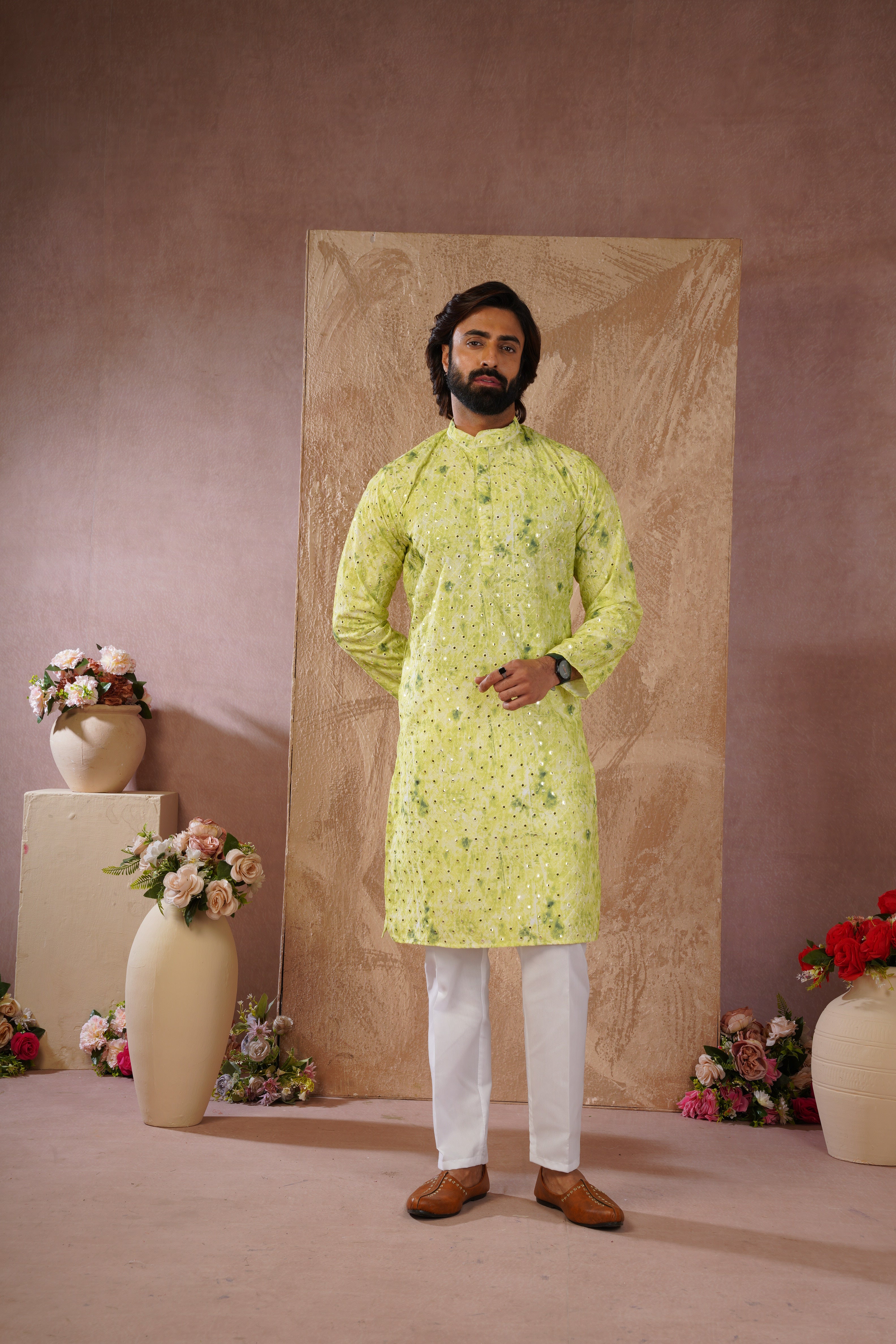 Classic green tie-dye kurta set with sequin glow