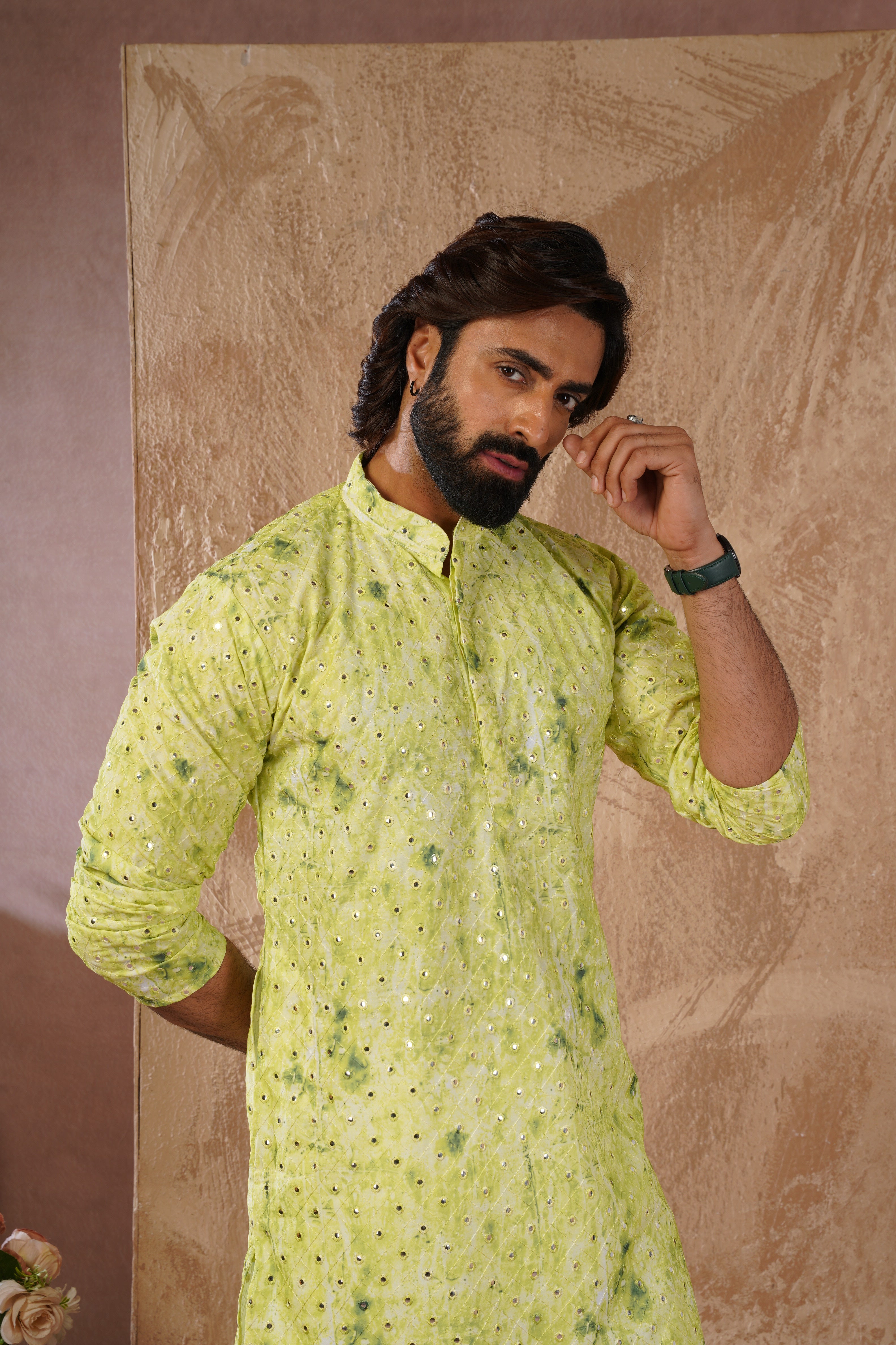 Classic green tie-dye kurta set with sequin glow