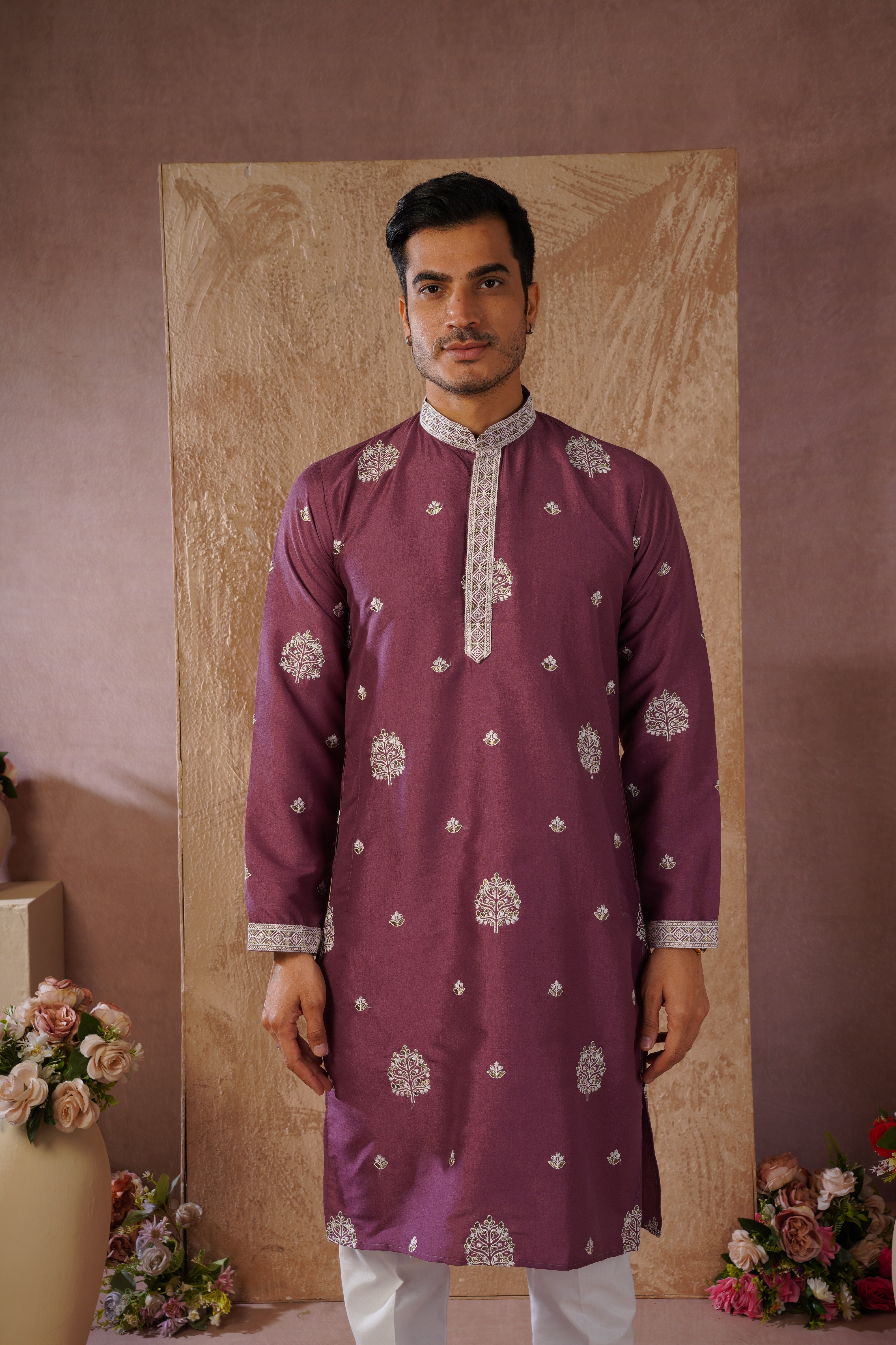 Majestic mauve Orchid Embroidered Kurta set