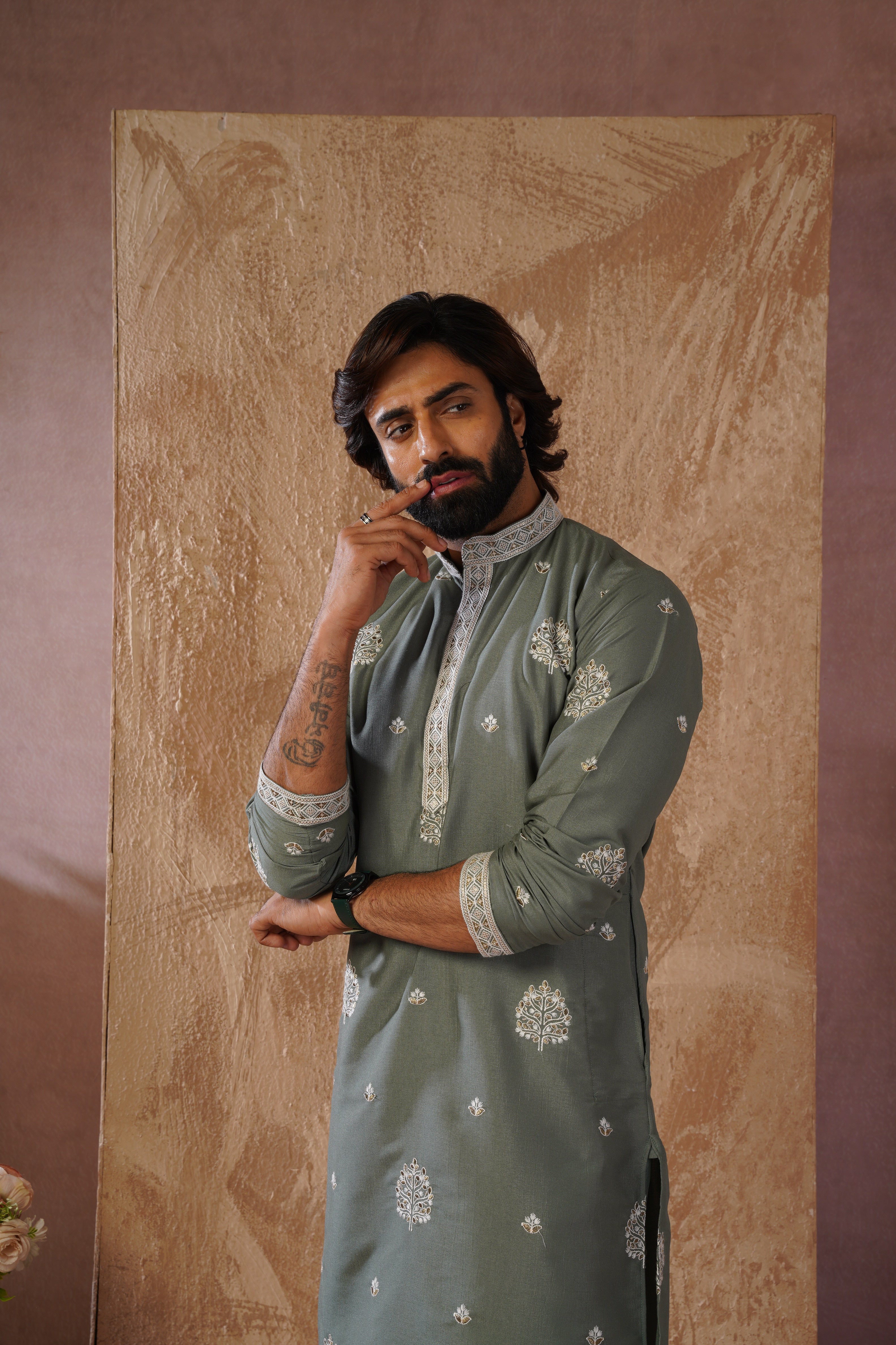 Majestic green Orchid Embroidered Kurta set