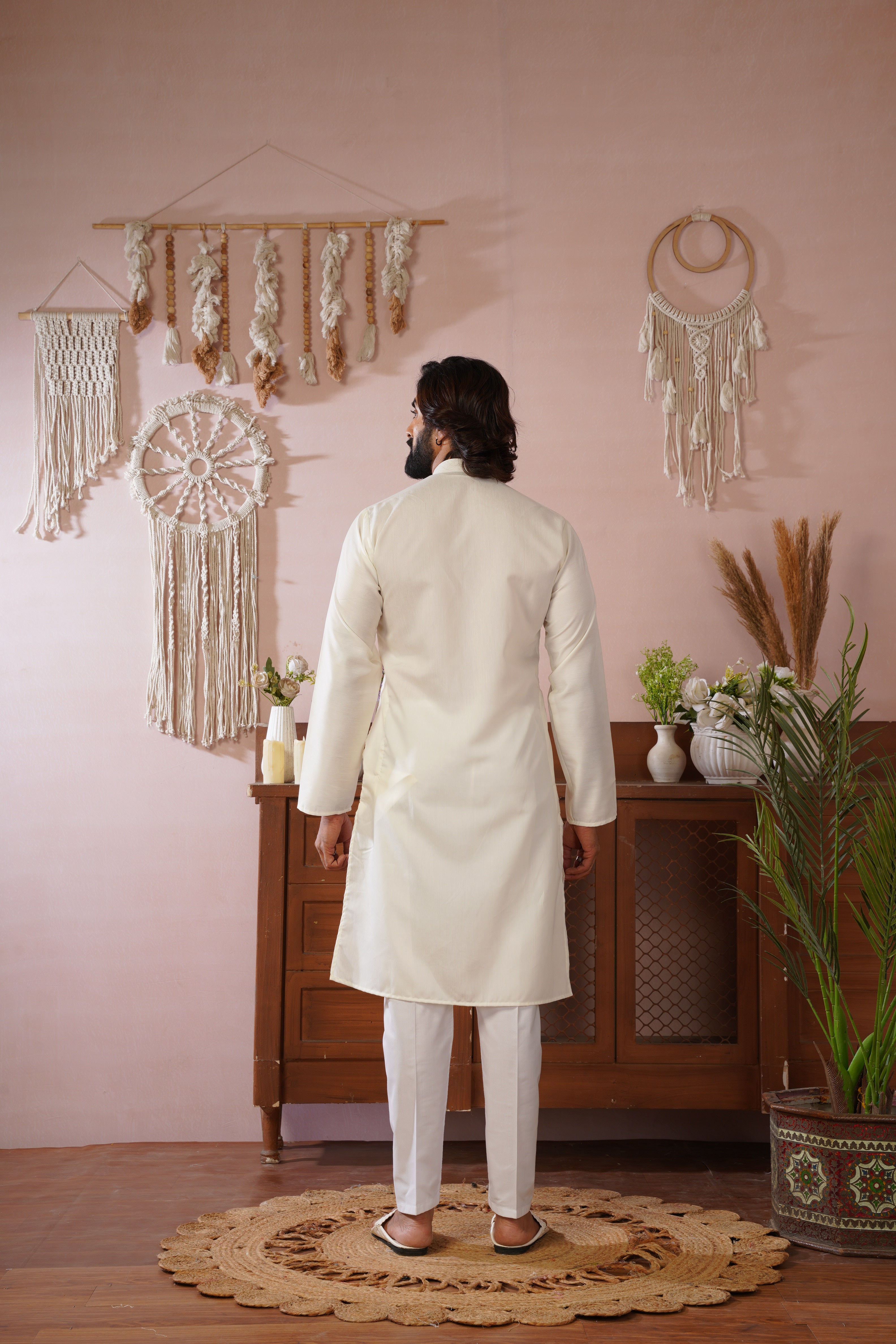 Regal Haathi Darbar Embroidered White Kurta Set