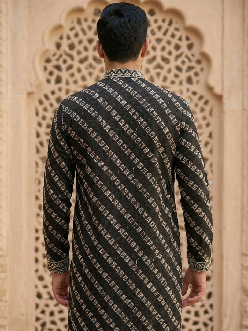 Men's Black Cross-Stitch Geometric Embroidered Kurta