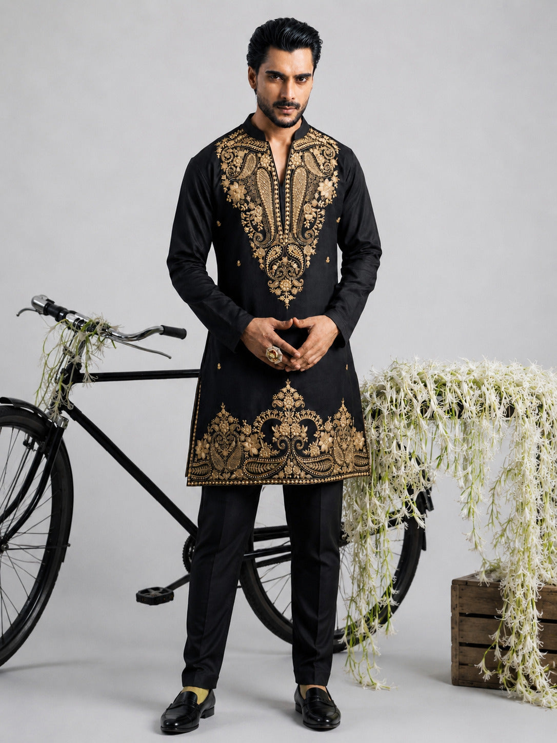 Black Paisley Embroidered V-Neck Short Kurta