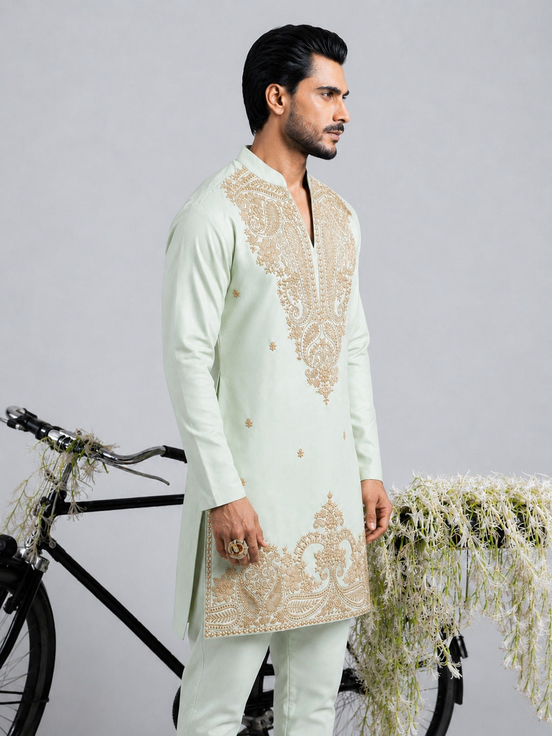 Pista Green Paisley Embroidered V-Neck Short Kurta