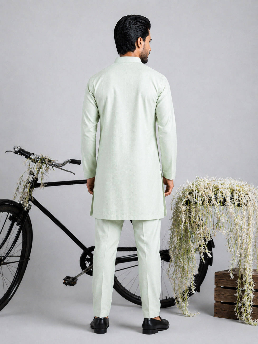 Pista Green Paisley Embroidered V-Neck Short Kurta