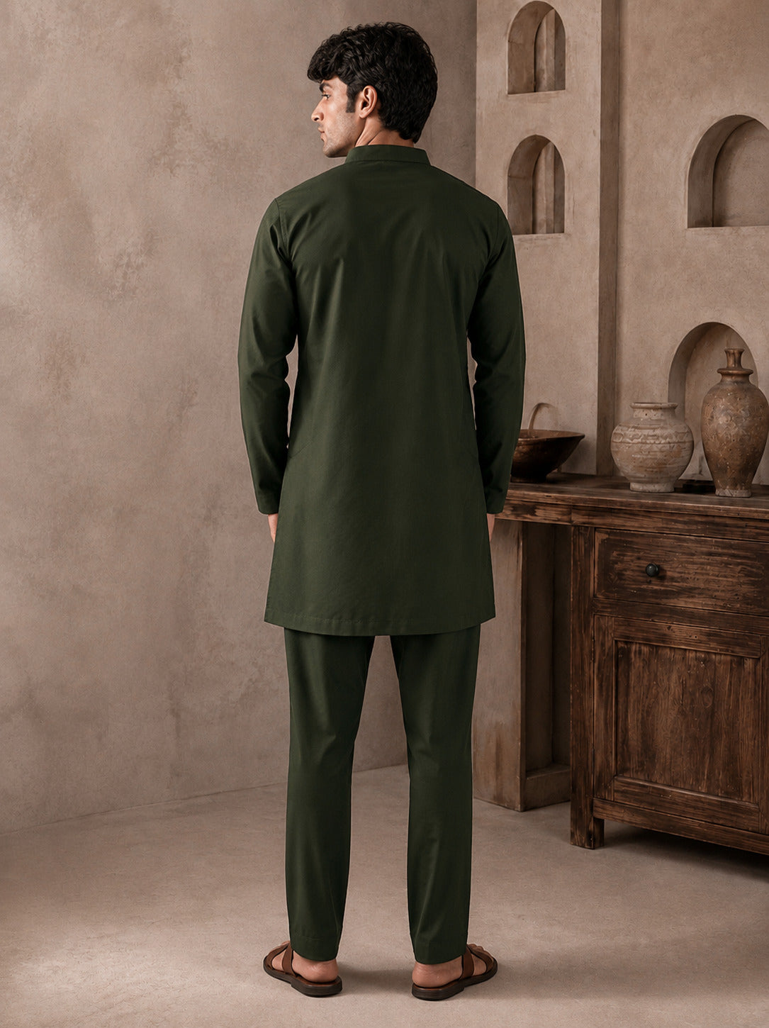Mehendi Green Regal Embroidered V-Neck Short Kurta