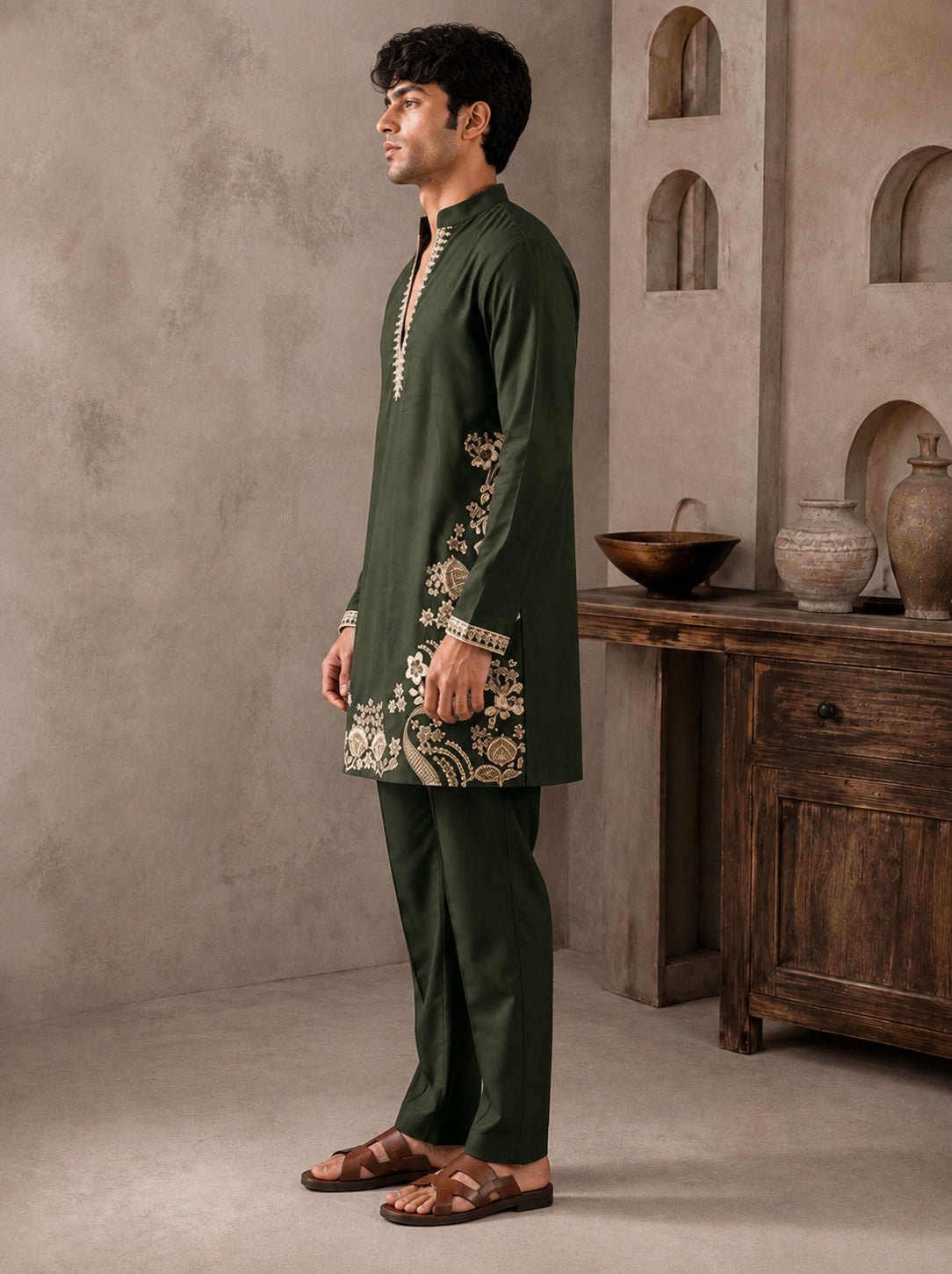 Mehendi Green Regal Embroidered V-Neck Short Kurta